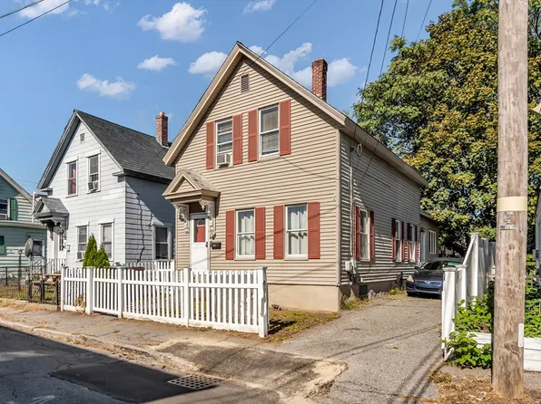 35 W 9th St, Lowell, MA 01850