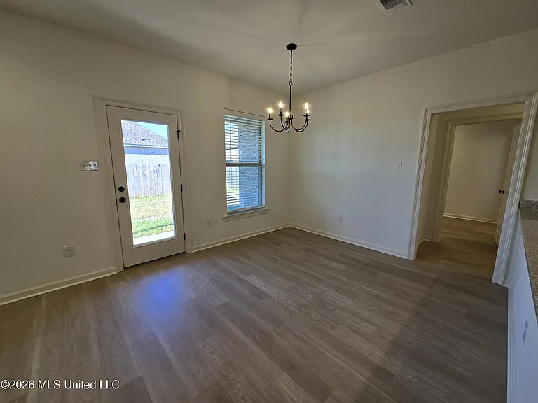 15395 Percy St — Photo 16