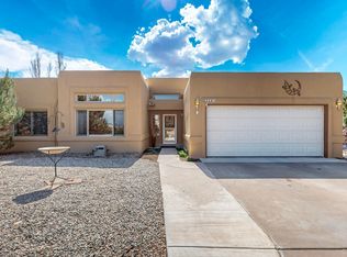 7449 Saratoga Ln, Santa Fe, NM 87507