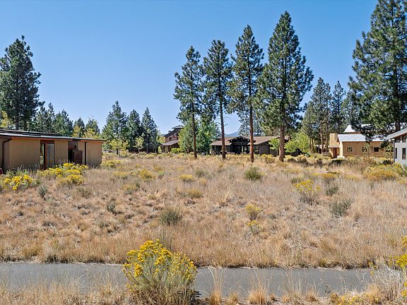 2nd image of 62765 NW Sand Lily Way