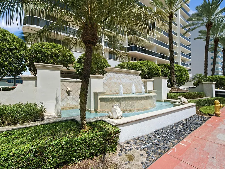 9595 Collins Ave #N10I — Photo 44