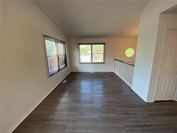 3rd image of 9123 Cinnebar Dr