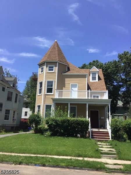 1st image of 59 Stockton Pl