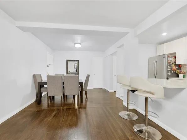 3021 Avenue Z image 8 of 14