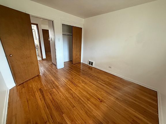 4th image of 2213 S High St #2217