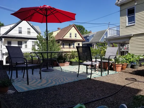 27 Warner St #1, Somerville, MA 02144