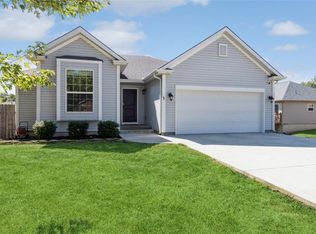 3 NE 90th Ter, Kansas City, MO 64155