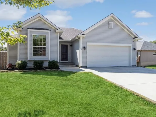 3 NE 90th Ter, Kansas City, MO 64155