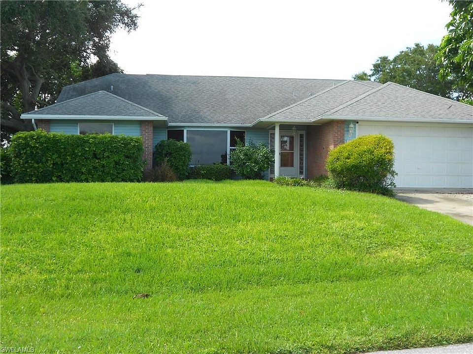 1st image of 224 SE 2nd Pl