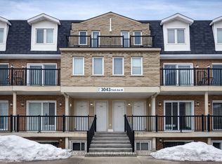 3043 Finch Ave W #2033, Toronto, ON M9M 0A4