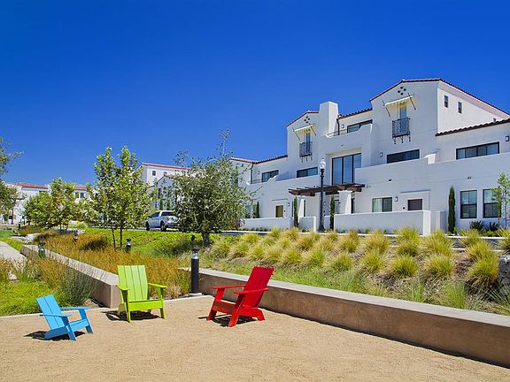 3rd image of 4914 Olive St #5-206