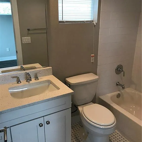 5504 Avenue F #2 — Photo 10