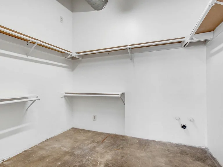 RiverFront live - Work Lofts — Photo 122