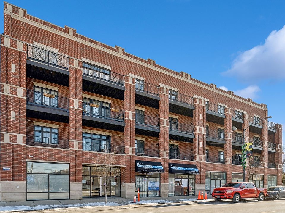1st image of 4141 N Kedzie Ave APT 302