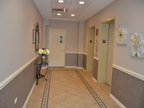 3rd image of 6807 N Milwaukee Ave APT 606