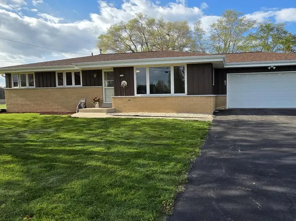 3360 E Oakwood ROAD, Oak Creek, WI 53154