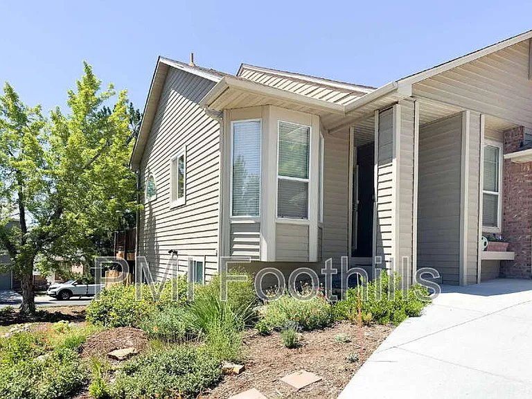 9318 W Coal Mine Ave — Photo 12