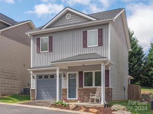 8 English Ivy Rd, Asheville, NC 28806