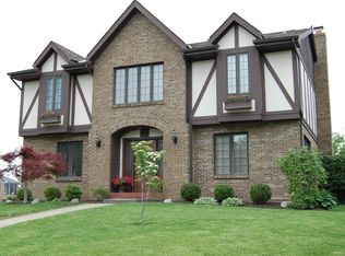 345 Longmeadow Ln, Fort Mitchell, KY 41017