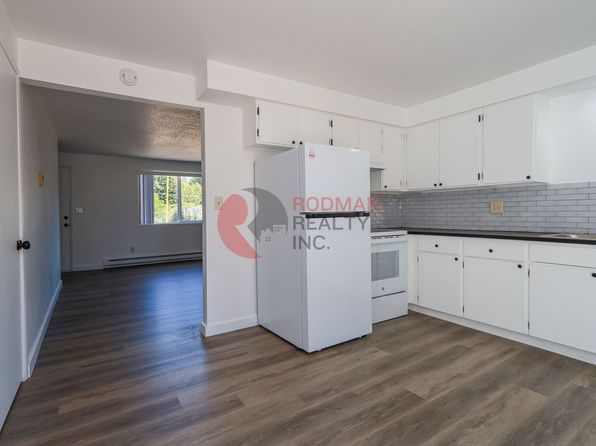 890 Dougherty Dr NE APT 3