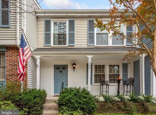 1553 Bennington Woods Ct, Reston, VA 20194