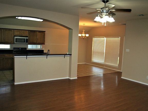 3rd image of 26 Amberwood Dr