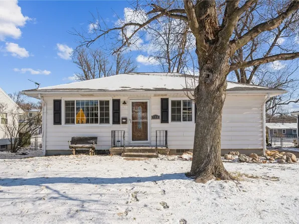 506 35th St SE, Cedar Rapids, IA 52403