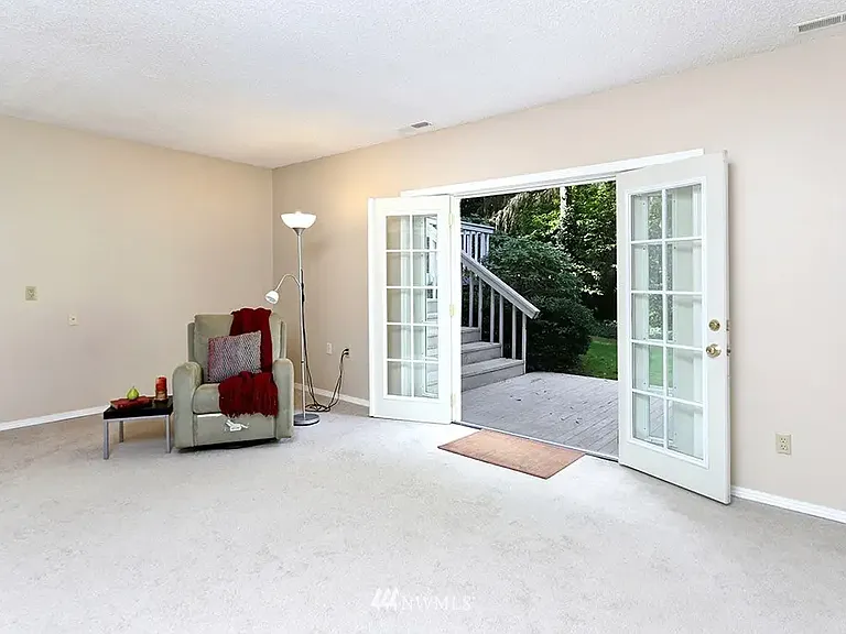 2321 186th Ave NE — Photo 15