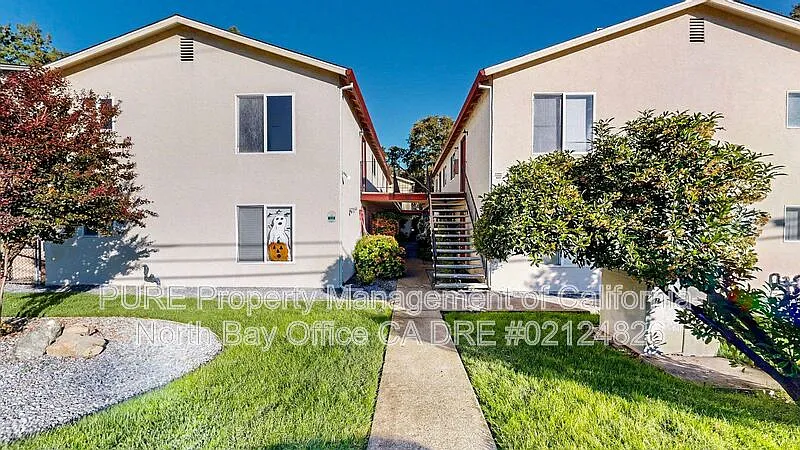 308 Cooper Ln #6