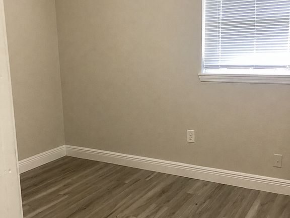 4th image of 504 3rd St