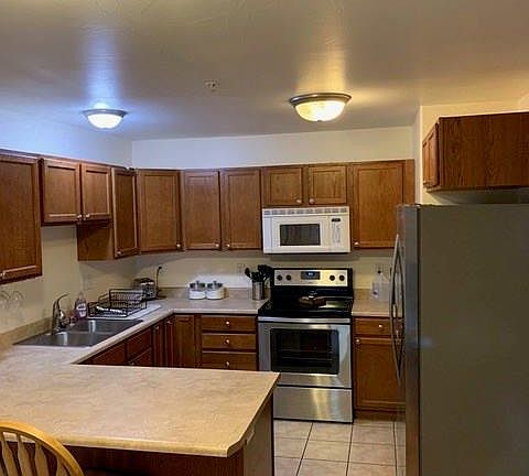 2nd image of 1130 Cruiser Ln #1130O
