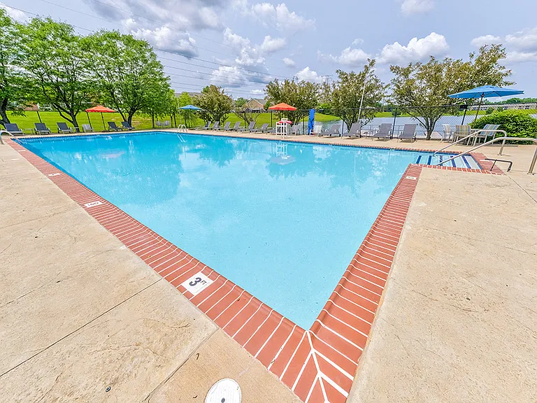 Swimming Pool at Somerset Lakes