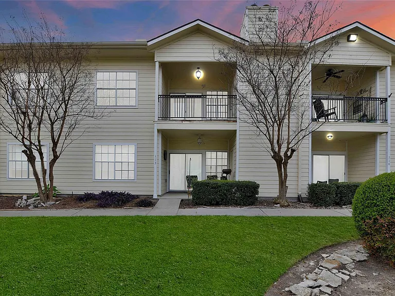 12565 Melville Dr #123 — Photo 2