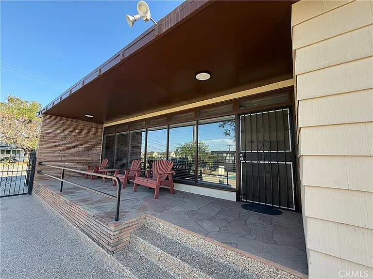 3590 Buchanan St — Photo 1
