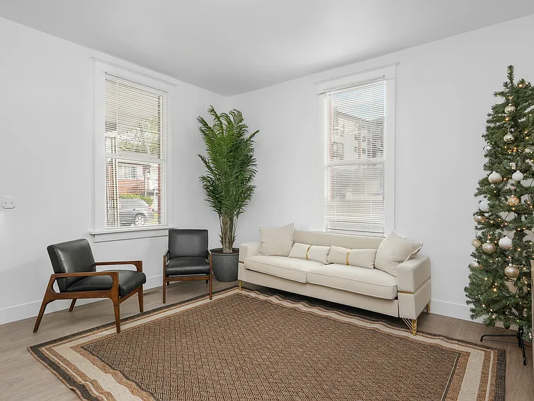 4938 S Center St #2 — Photo 10