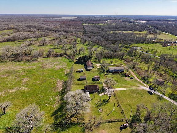 2nd image of 7610 Moore Rd