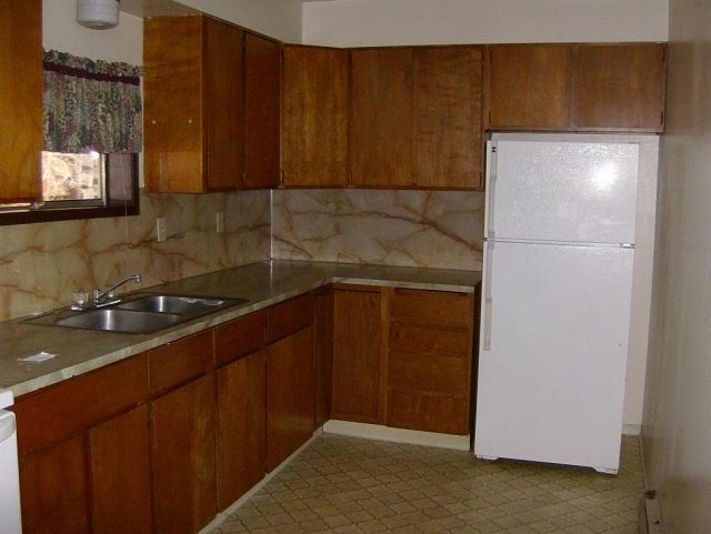 2nd image of 713 N Howard St