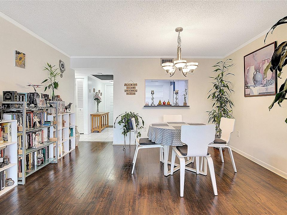 1st image of 1100 Colony Point Cir APT 302