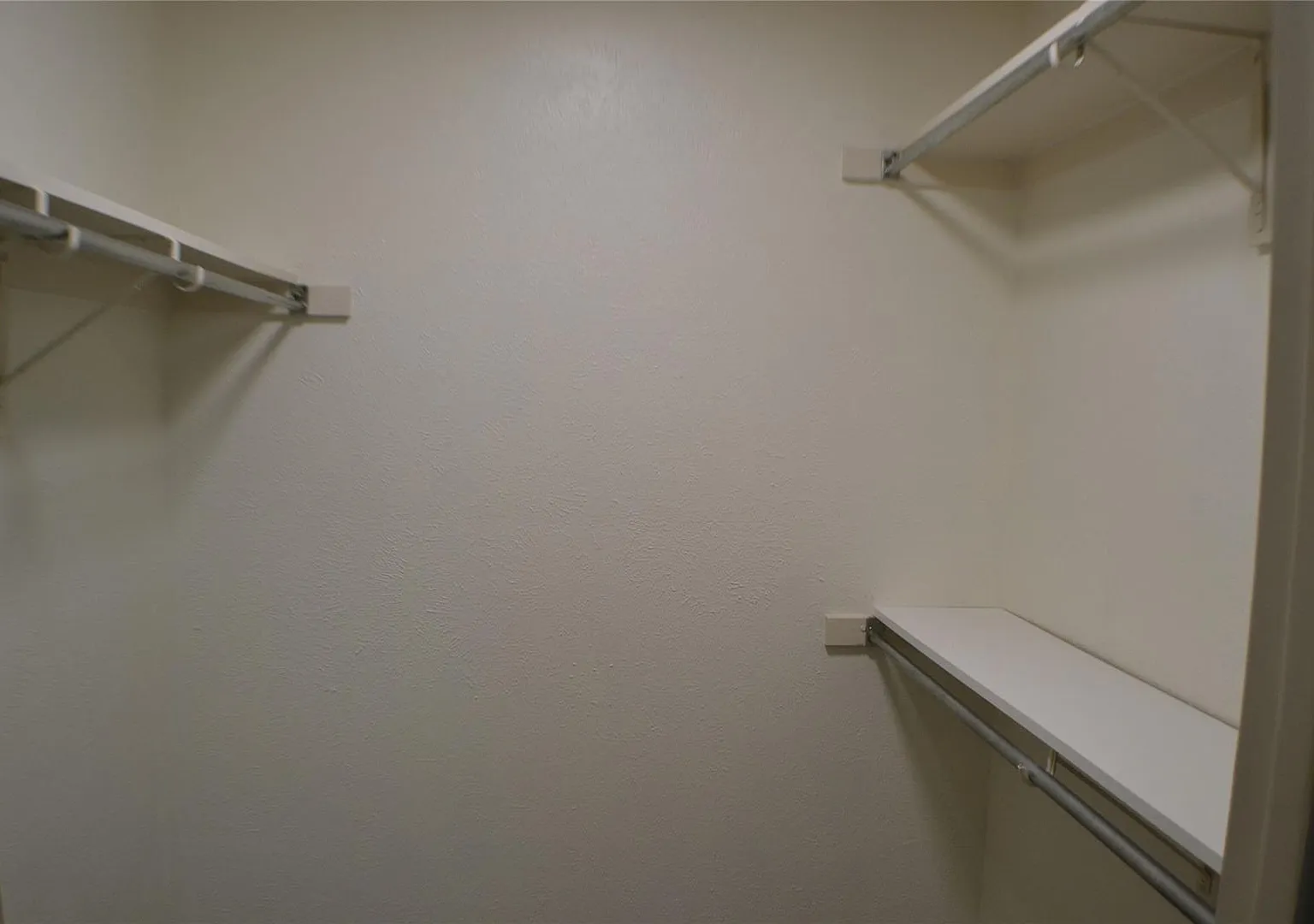 Condo Near Love Field Airport — Photo 4