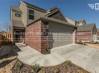2663 N Miranda Ave, Fayetteville, AR 72703