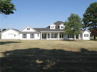 11 Green Ln, Lavaca, AR 72941