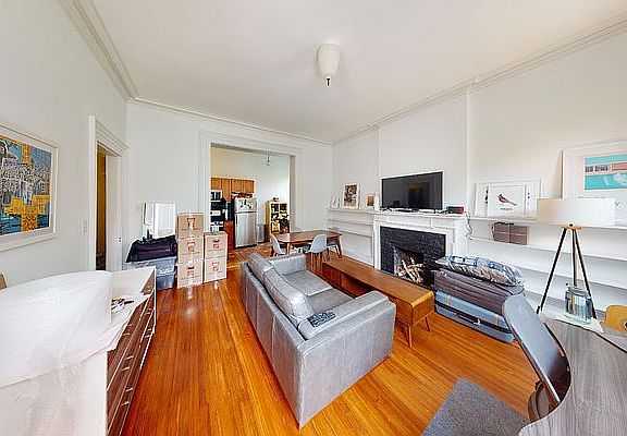 2nd image of 129 E 10th St APT 3