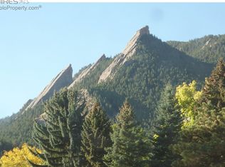 901 Gilbert St, Boulder, CO 80302