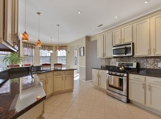 9 Greenwich Dr, Jackson, NJ