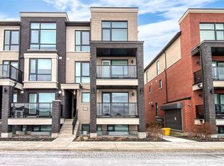 100 Dufay Rd #82, Brampton, ON L7A 4S3