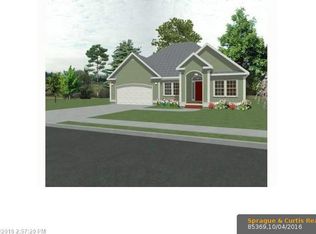 2 Fieldstone Dr, Augusta, ME 04330