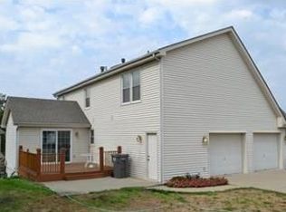 1201 NE Golden Ct, Lees Summit, MO 64064