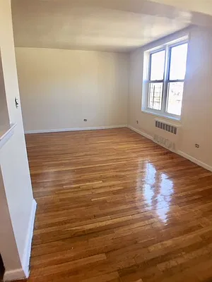 Rented by Roberto Guilbet, LREB | media 5