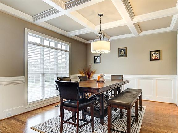 3rd image of 7501 Dolcetto Dr