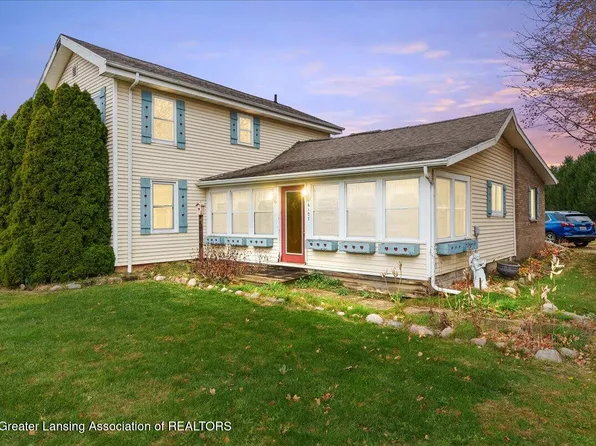 6105 E Clinton Trl, Eaton Rapids, MI 48827